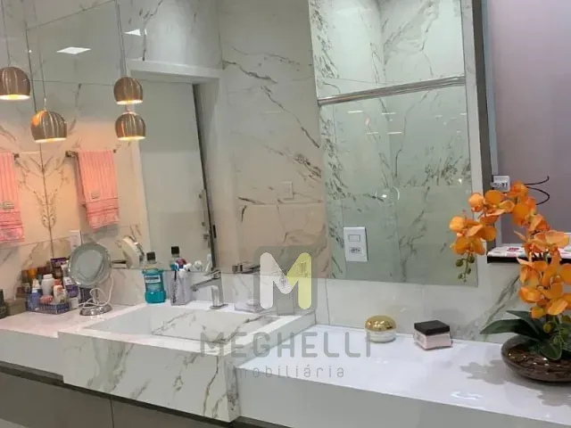 Casa com 200m² 2 quartos e 4 banheiros, à venda, no bairro Jardim do Alto em Serrana