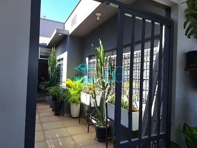 Casa 4 quartos e 5 banheiros, à venda, no bairro Residencial Marília em Senador Canedo