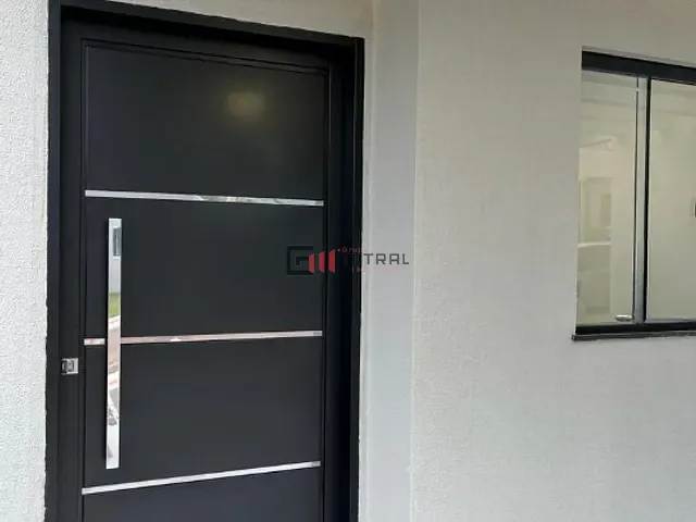 Casa com 150m² 3 quartos e 2 banheiros, à venda, no bairro Heimtal em Londrina