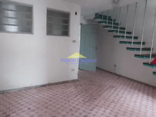 Casa com 216m² 2 quartos e 2 banheiros, à venda, no bairro Centro em Capivari