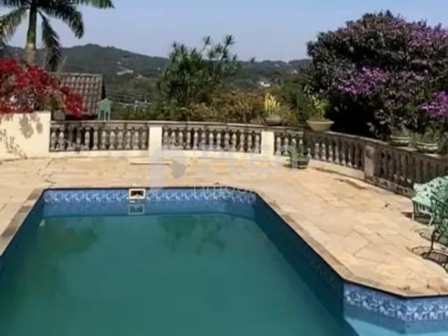 Casa 4 quartos e 4 banheiros, à venda, no bairro Caraguatá em Mairiporã