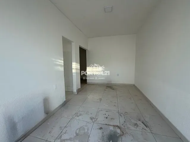 Casa 3 quartos e 1 banheiro, para alugar, no bairro Gercino Coelho em Petrolina