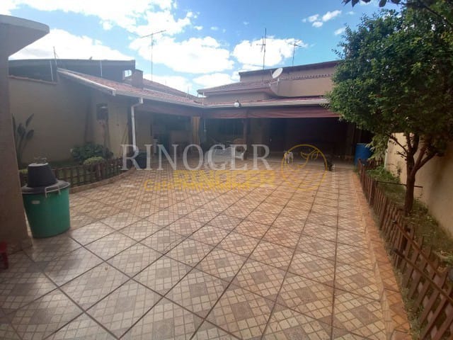 https://static.arboimoveis.com.br/CA0204_RNCR/casa-a-venda-cidade-nova-jardinopolis1624524241048vesgl_watermark.jpg
