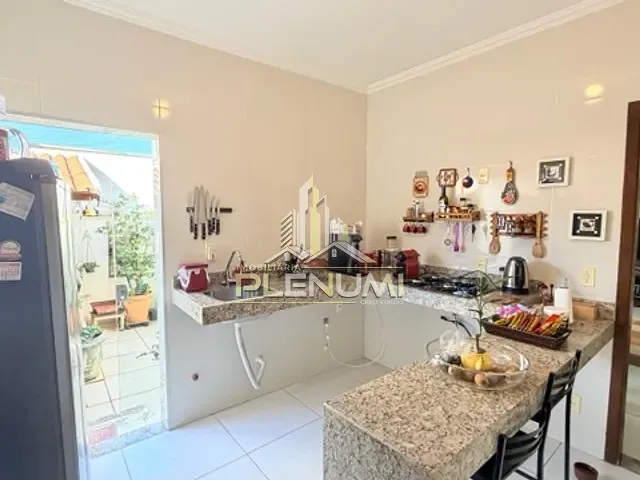 Casa 3 quartos e 3 banheiros, à venda, no bairro Zona Central em Rio Claro