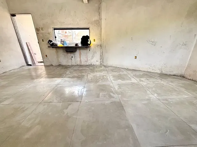 Casa 2 quartos e 2 banheiros, à venda, no bairro Santa Rita do Zarur em Volta Redonda