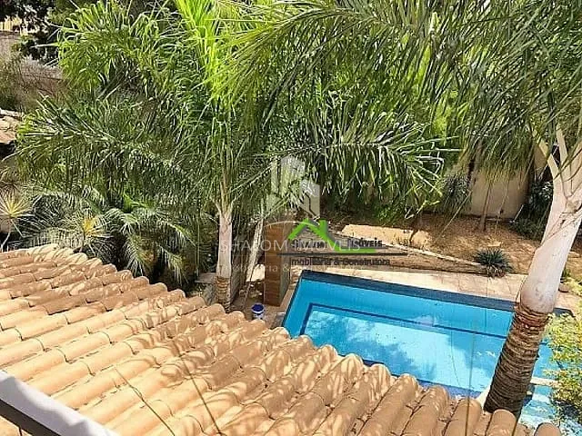 Casa com 640m² 4 quartos e 3 banheiros, à venda, no bairro Trevo em Belo Horizonte
