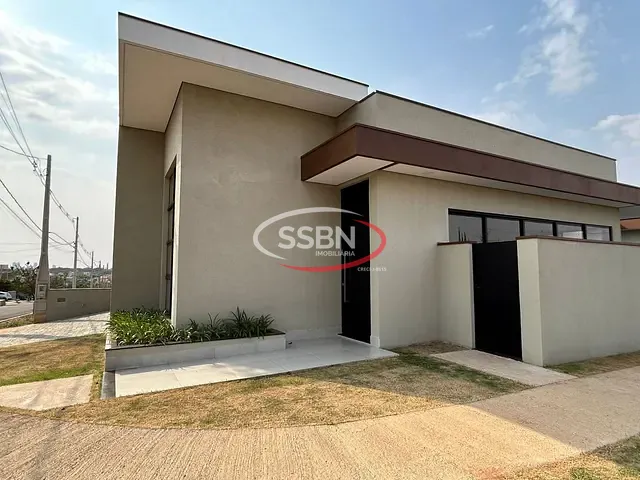 Casa com 300m² 4 quartos e 5 banheiros, à venda ou para alugar, no bairro Estância Hípica em Nova Odessa