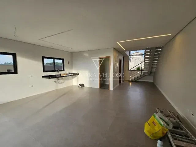 Casa com 176m² 3 quartos e 4 banheiros, à venda, no bairro Porteira Preta em Mogi das Cruzes