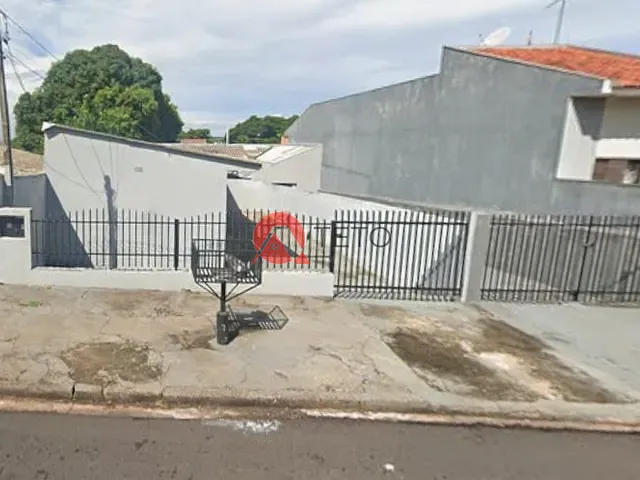 Casa 2 quartos e 1 banheiro, para alugar, no bairro Parque das Grevíleas II parte em Maringá