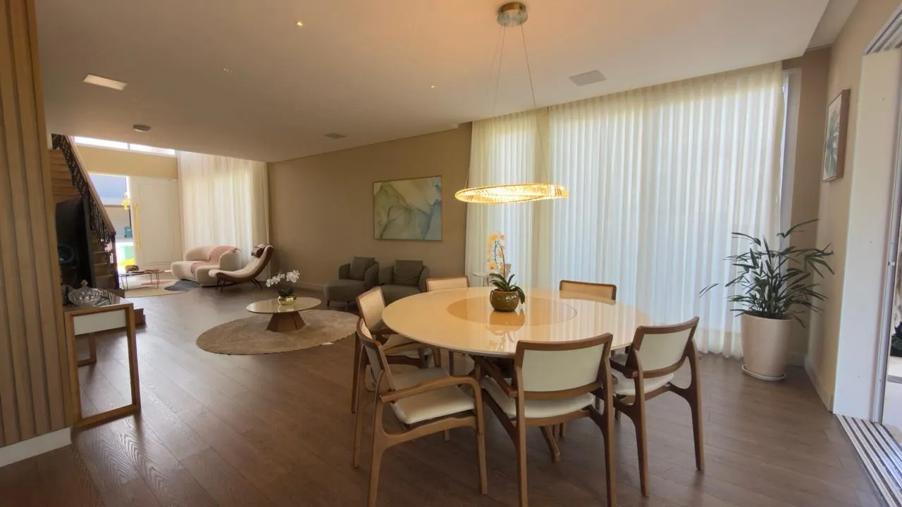 Sobrado, 4 quartos, 337 m² - Foto 2