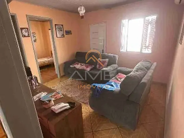 Casa 2 quartos e 1 banheiro, à venda, no bairro Fragata em Pelotas