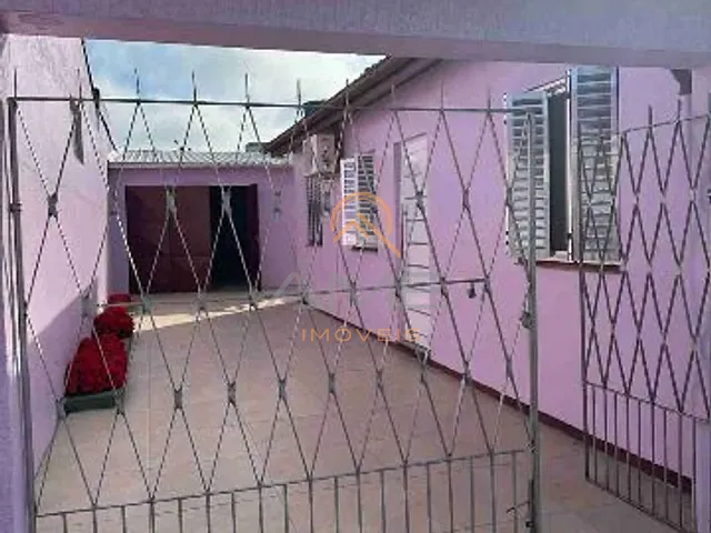 Casa 2 quartos e 1 banheiro, à venda, no bairro Fragata em Pelotas
