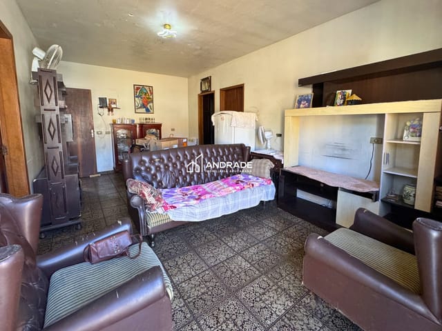 Casa 3 quartos e 3 banheiros, à venda, no bairro Vila Brasil em Apucarana