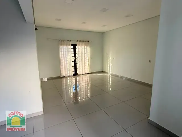 Casa 3 quartos e 3 banheiros, para alugar, no bairro Jardim das Américas 2ª Etapa em Anápolis