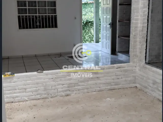 Casa com 1000m² 4 quartos e 2 banheiros, à venda, no bairro Vista Alegre em São Gonçalo