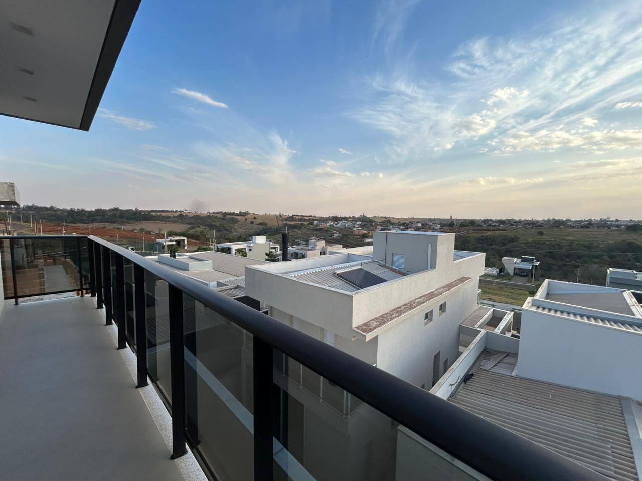 Casa à venda com 4 quartos, 220m² - Foto 35