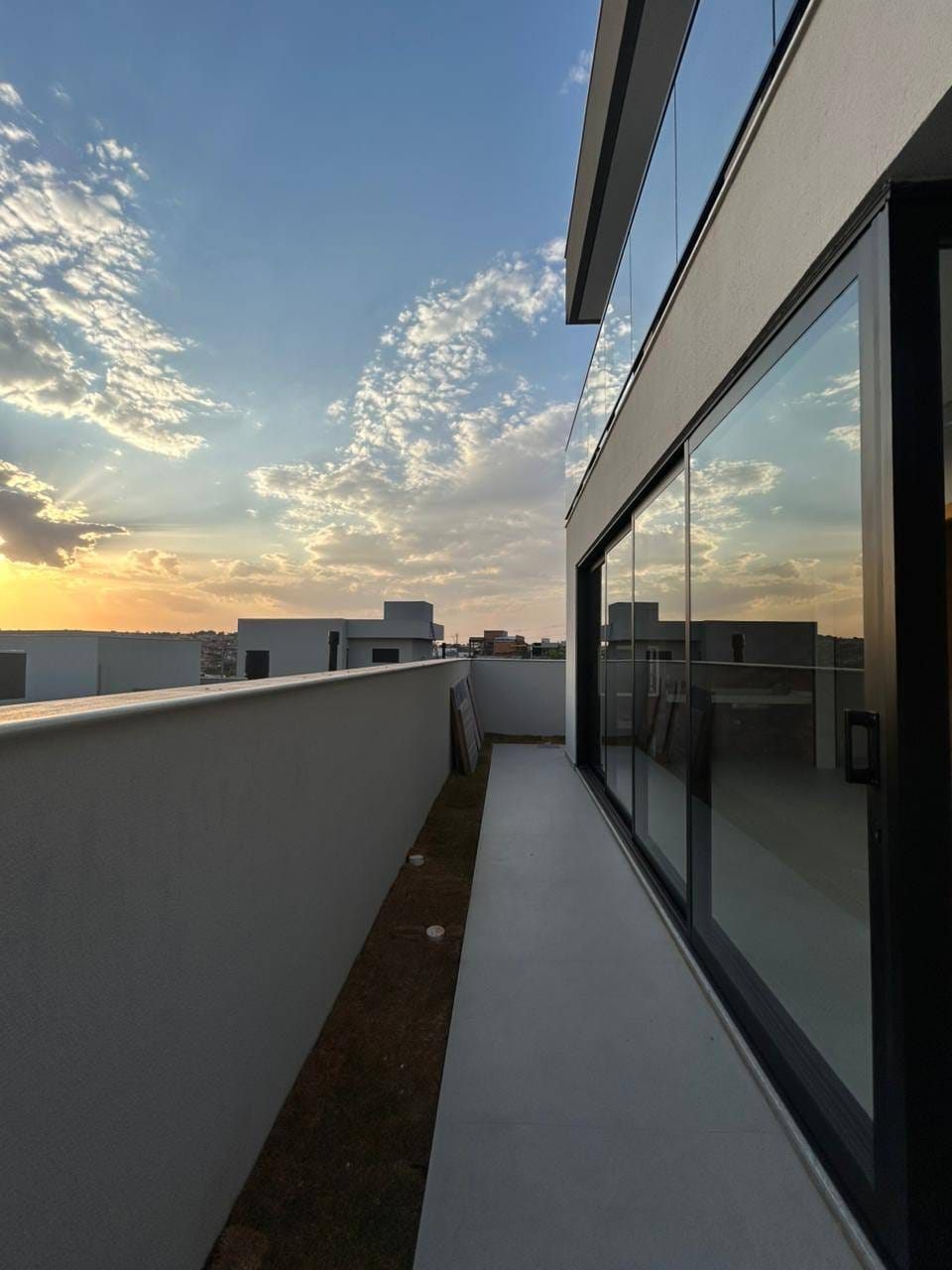 Casa à venda com 4 quartos, 220m² - Foto 33