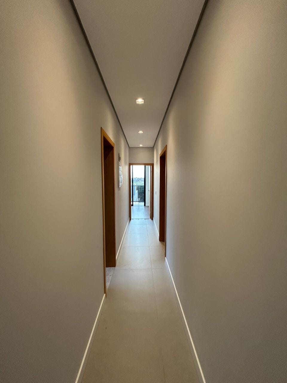 Casa à venda com 4 quartos, 220m² - Foto 11