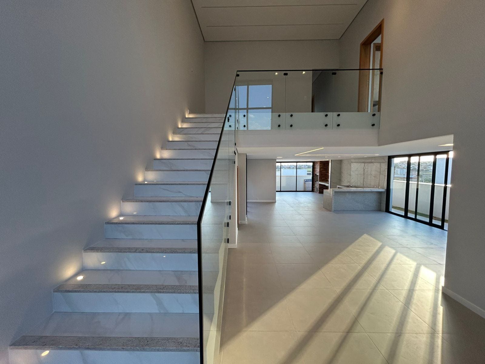 Casa à venda com 4 quartos, 220m² - Foto 24