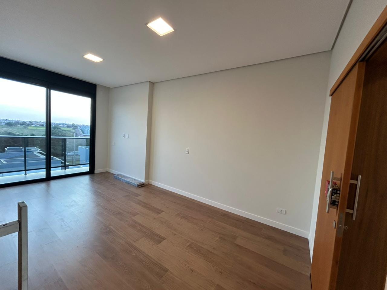 Casa à venda com 4 quartos, 220m² - Foto 15
