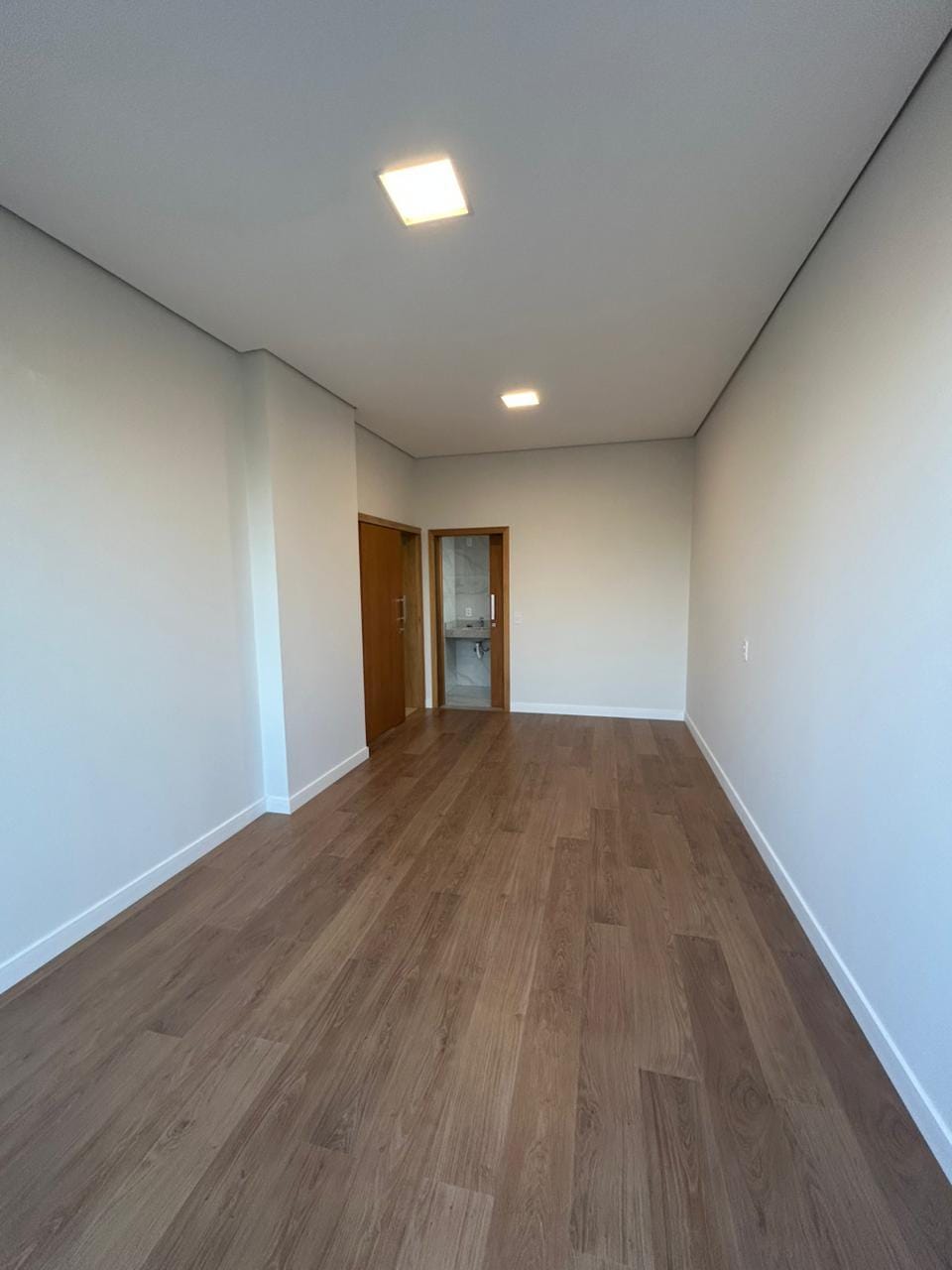 Casa à venda com 4 quartos, 220m² - Foto 9