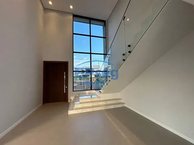 Casa com 250m² 4 quartos e 5 banheiros, à venda, no bairro Gleba Simon Frazer em Londrina
