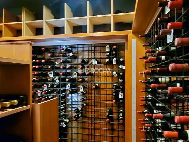 Casa com 4909m² 4 quartos e 5 banheiros, à venda, no bairro Jardim Marilu em Carapicuíba