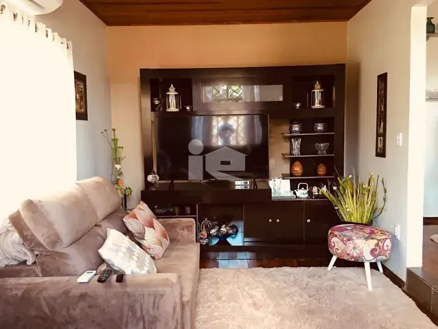 Casa com 479m² 3 quartos e 2 banheiros, à venda, no bairro Jardim Santa Monica em Rolândia