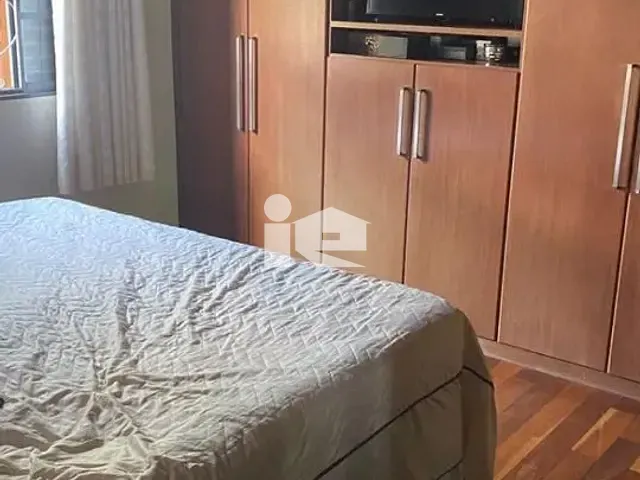 Casa com 479m² 3 quartos e 2 banheiros, à venda, no bairro Jardim Santa Monica em Rolândia