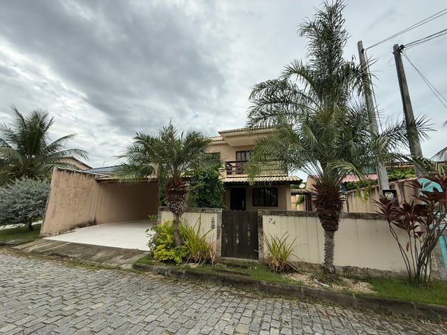 Casa 4 quartos e 3 banheiros, à venda, no bairro São José do Imbassaí em Maricá