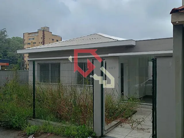 Casa para alugar, no bairro Centro Alto em Ribeirão Pires