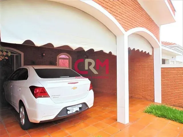 Casa com 480m² 3 quartos e 2 banheiros, à venda, no bairro Centro em Taquaritinga