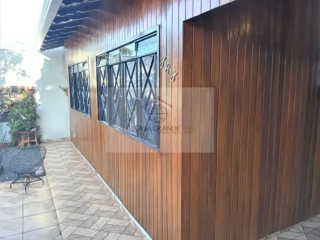 Casa com 377m² 3 quartos e 2 banheiros, à venda, no bairro Jardim Santa Monica em Rolândia