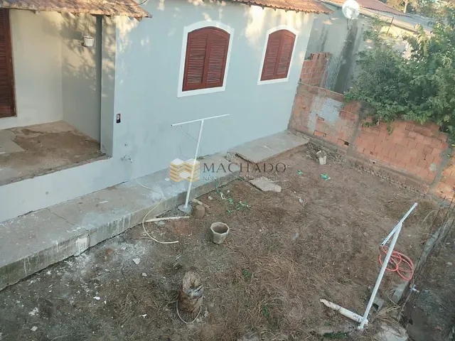 Casa com 500m² 2 quartos e 1 banheiro, à venda, no bairro Ivoturucaia em Jundiaí