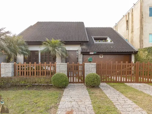 Casa com 624m² 3 quartos e 4 banheiros, à venda, no bairro Pilarzinho em Curitiba
