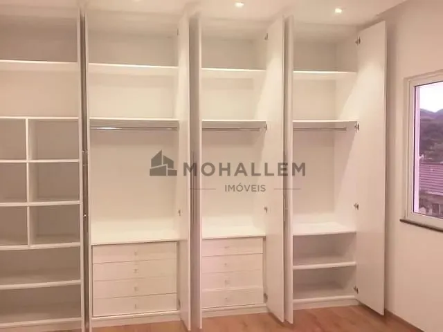 Casa com 365m², à venda, no bairro Vargem Grande em Teresópolis
