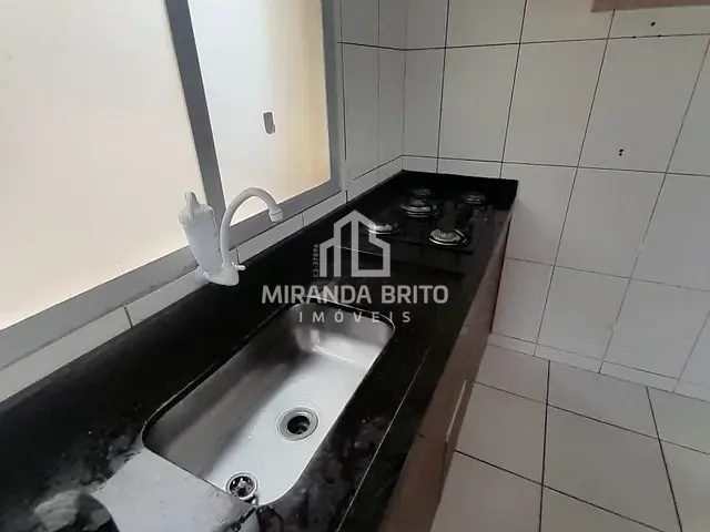 Casa 2 quartos e 1 banheiro, à venda, no bairro Parque Acalanto em Goiânia