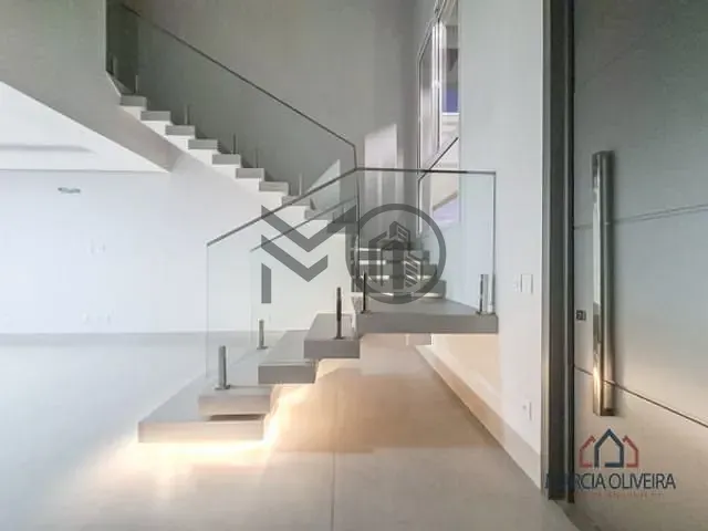 Casa com 429m² 3 quartos e 4 banheiros, à venda, no bairro Ribeirão do Lipa em Cuiabá