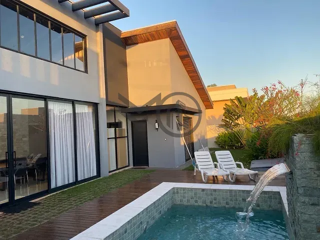Casa com 462m² 3 quartos e 5 banheiros, à venda, no bairro Ribeirão do Lipa em Cuiabá