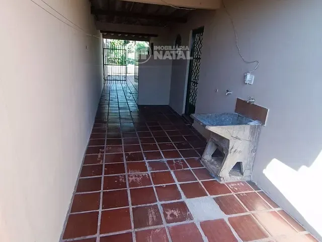 Casa com 250m² 3 quartos e 1 banheiro, à venda, no bairro Marumbi em Londrina
