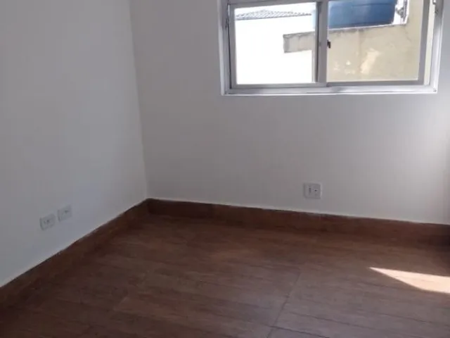Casa com 400m² 2 quartos e 1 banheiro, para alugar, no bairro Vila Alpina em São Paulo
