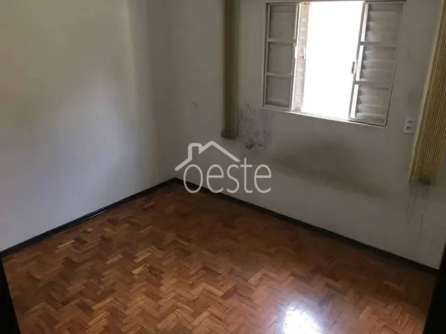 Casa com 250m² 3 quartos e 2 banheiros, para alugar, no bairro Jardim Ipiranga em Americana
