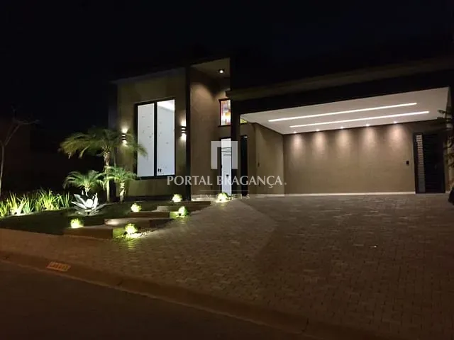 Casa com 301m² 3 quartos e 3 banheiros, à venda, no bairro Condomínio Residencial Euroville II em Bragança Paulista