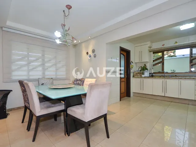 Casa 3 quartos e 3 banheiros, à venda, no bairro Boa Vista em Curitiba
