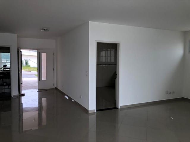 Casa com 360m² 4 quartos e 4 banheiros, à venda, no bairro Reserva Vale Verde em Cotia