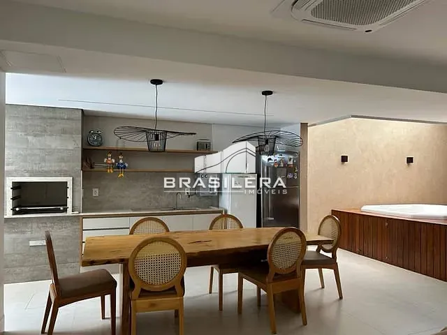 Casa com 280m² 4 quartos e 5 banheiros, à venda, no bairro Parque Amazônia em Goiânia