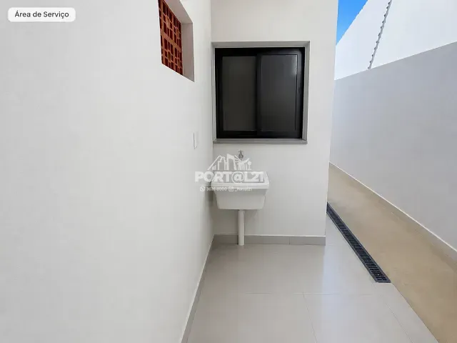 Casa 2 quartos e 1 banheiro, à venda, no bairro Assemco em Petrolina