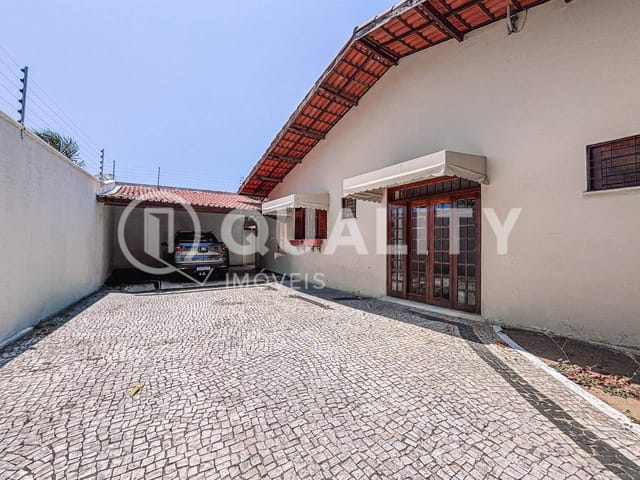 Casa com 600m² 4 quartos e 5 banheiros, à venda, no bairro Rodolfo Teófilo em Fortaleza