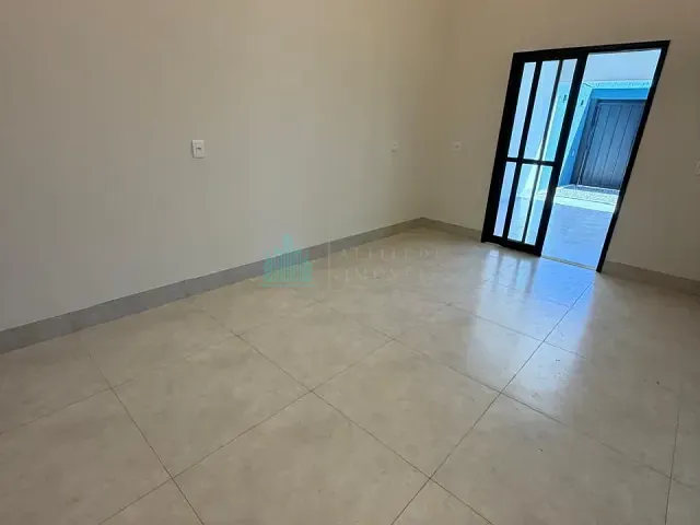 Casa 2 quartos e 2 banheiros, à venda, no bairro Goianiense em Catalão
