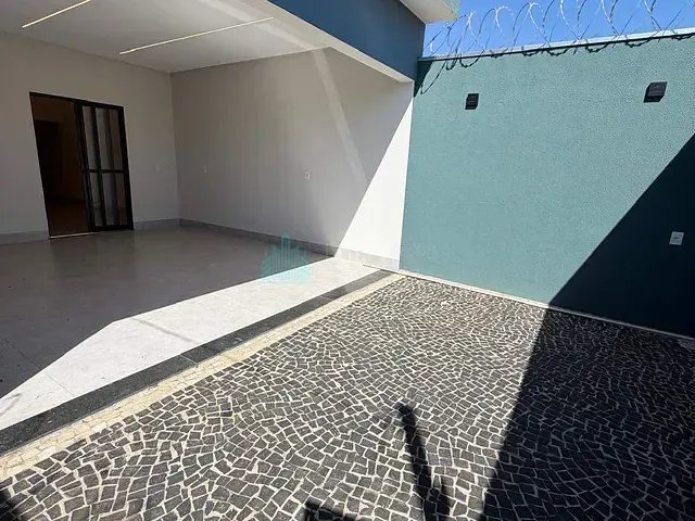 Casa 2 quartos e 2 banheiros, à venda, no bairro Goianiense em Catalão